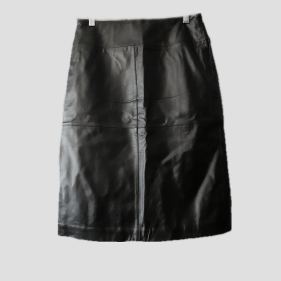 *Jaclyn Smith Leather Skirt - Picture 2 of 3